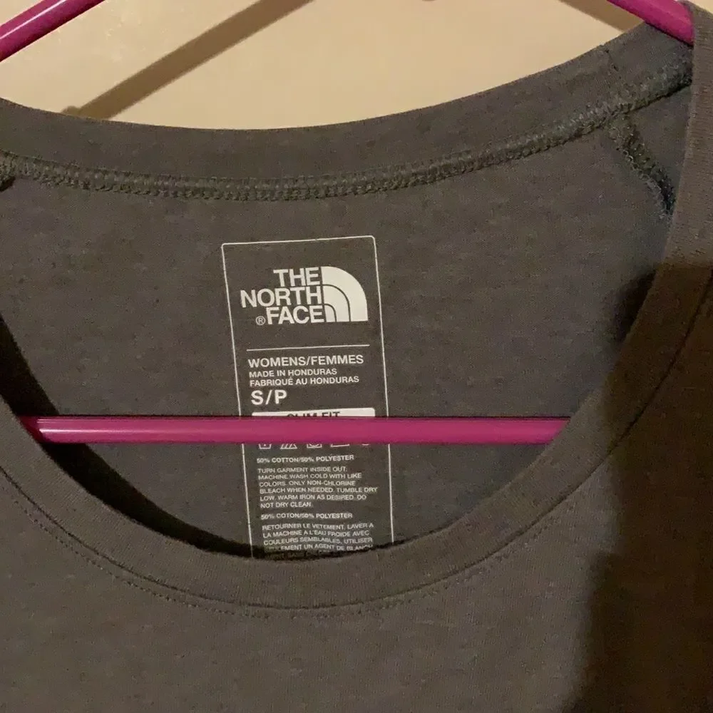The North Face gray T-shirt size small - Picture 3 of 6